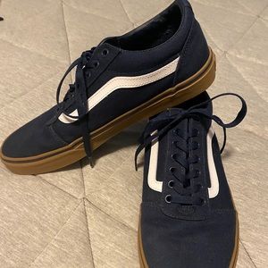 Van’s Canvas Low Top